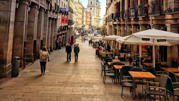 Madryt jest jednym z najbezpieczniejszych miast dla podróżujących kobiet